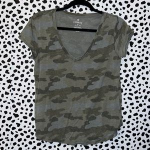 American Eagle Favorite Tee Camo